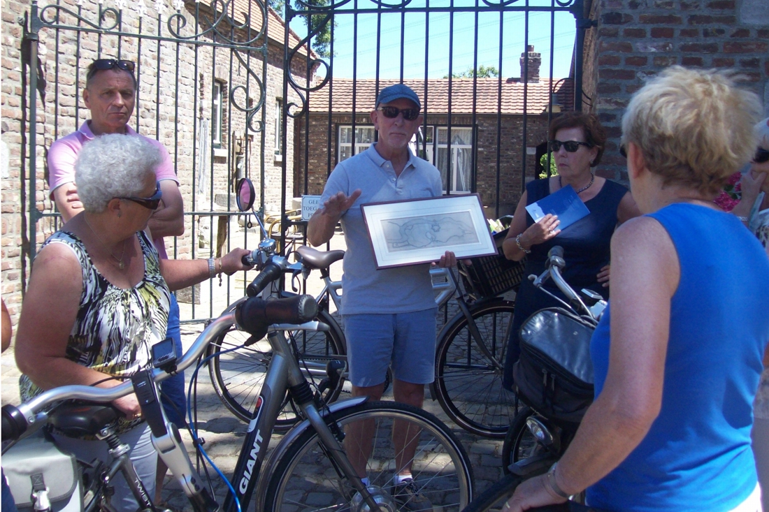 Fietsen langs highlights eiland in de Maas